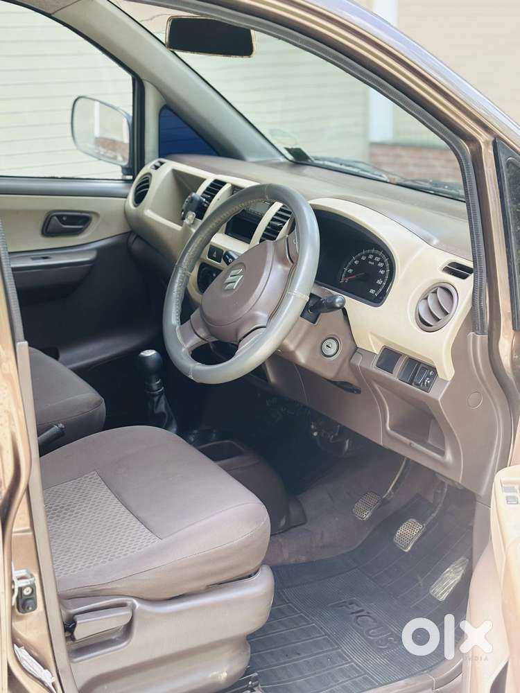 Maruti Suzuki Zen Estilo Lxi Bs Iv, 2011, Petrol