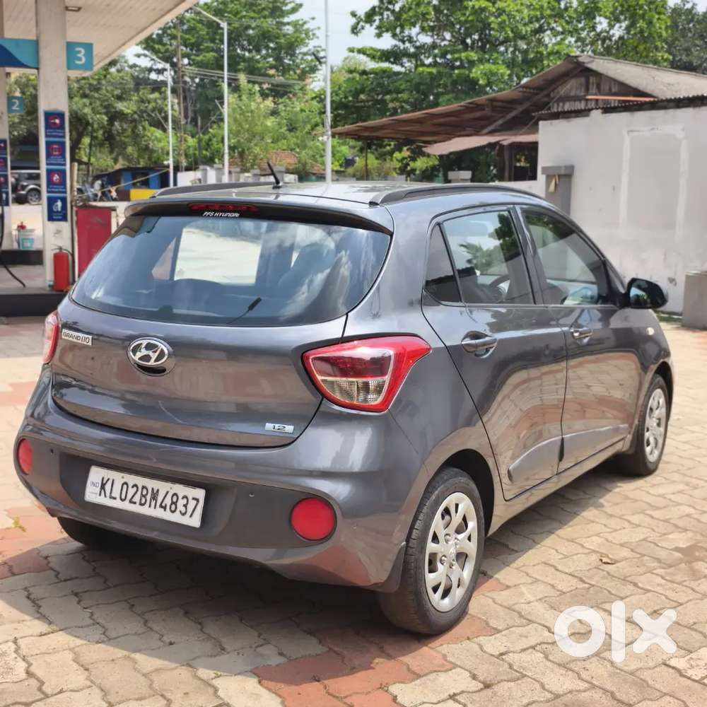 Hyundai Grand I10 2020 Petrol 68000 Km Driven