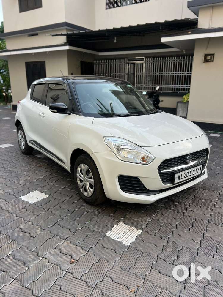 Maruti Suzuki Swift Vxi Optional, 2022, Petrol