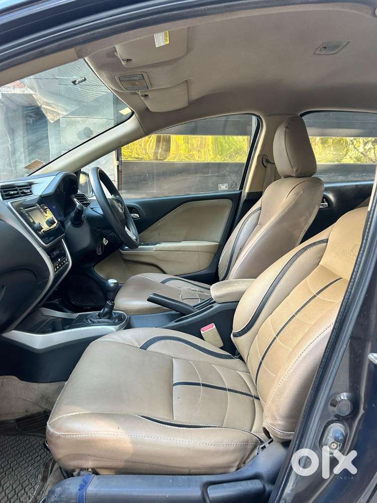 Honda City 1.5 V 4th Gen I-vtec Mt, 2016, Petrol