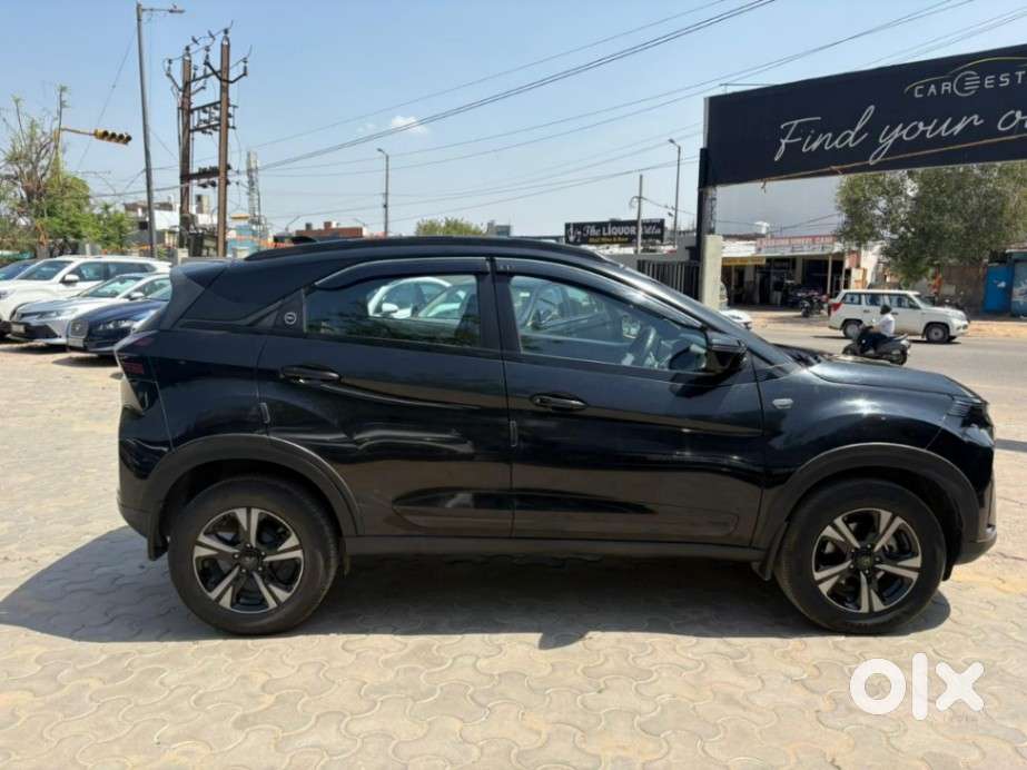 Tata Nexon Fearless Plus S 1.2 Revotron Petrol 7 Dca  Dt, 2024, Petr..