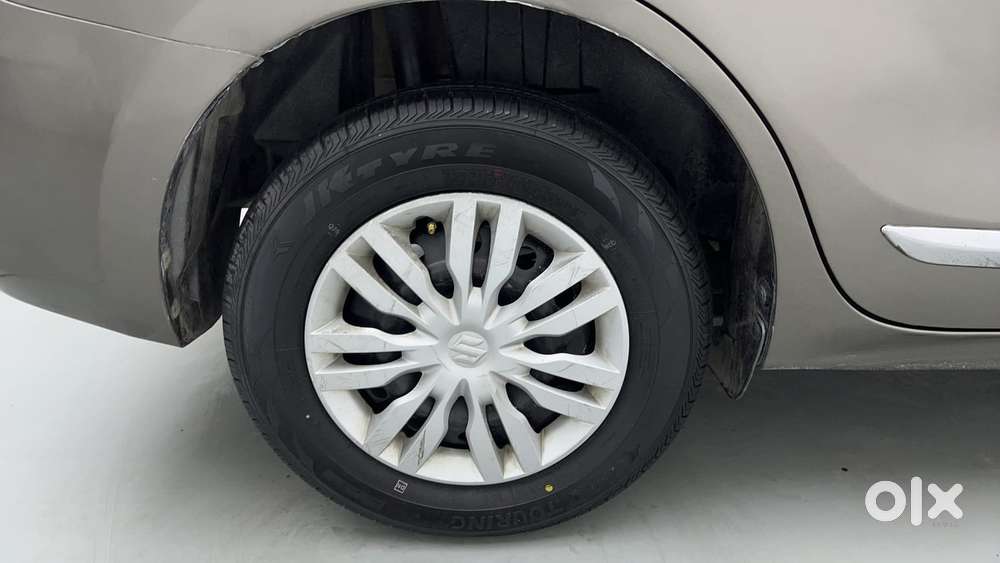 Maruti Suzuki Dzire 1.2 Vxi, 2017, Petrol