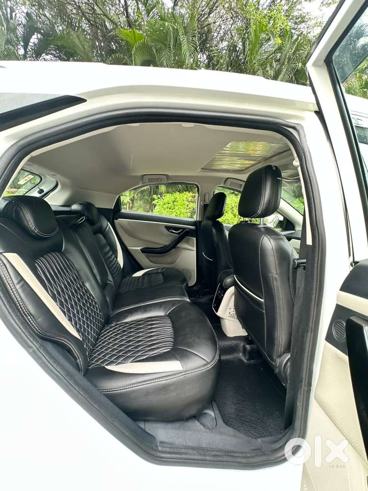 Tata Nexon 1.2 Revotron Xza Plus, 2022, Petrol