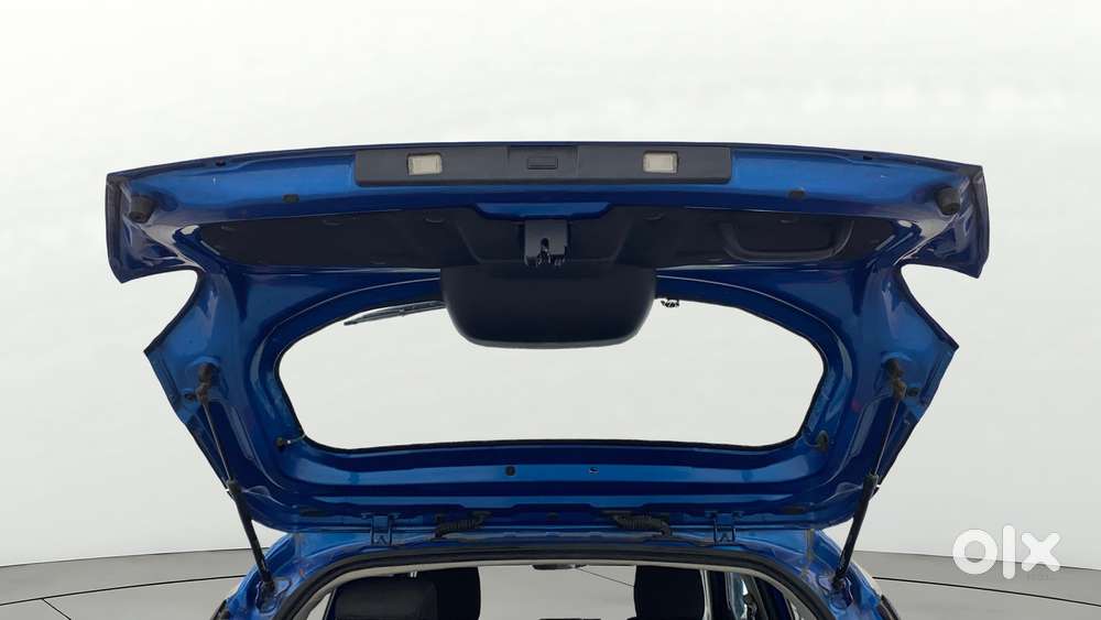 Tata Punch 1.2 Revotron Creative Amt Dual Tone, 2023, Petrol