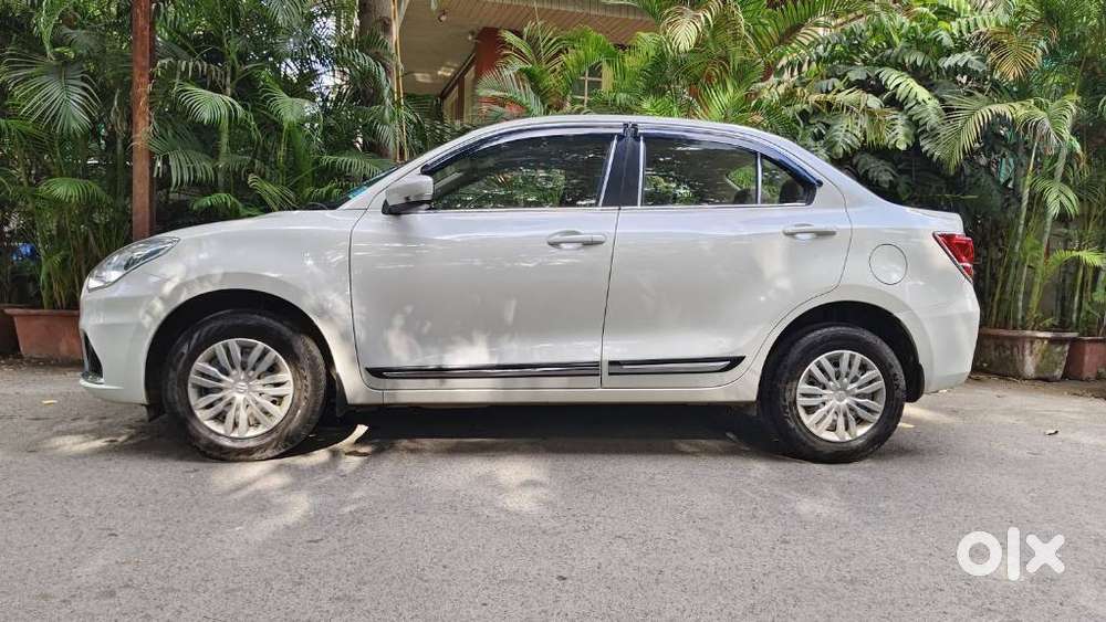 Maruti Suzuki Dzire 1.2 Vxi, 2022, Petrol