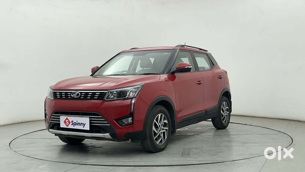 Mahindra Xuv300 1.2 W8 (o) Amt Petrol, 2022, Petrol