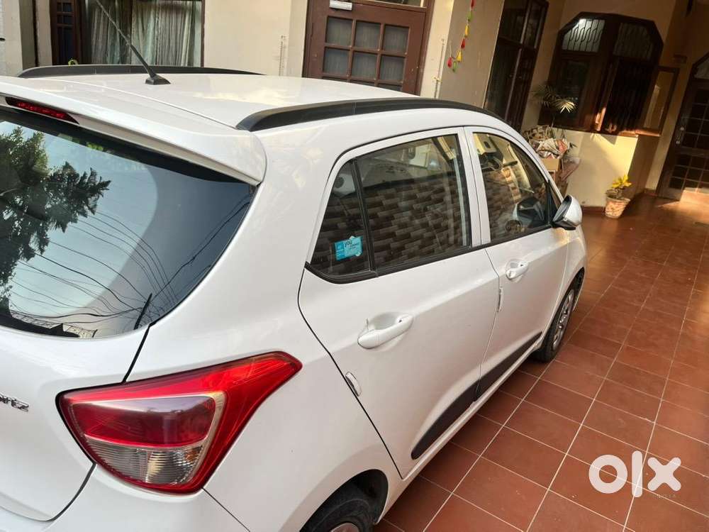 Hyundai Grand I10 Petrol 19000 Km Driven