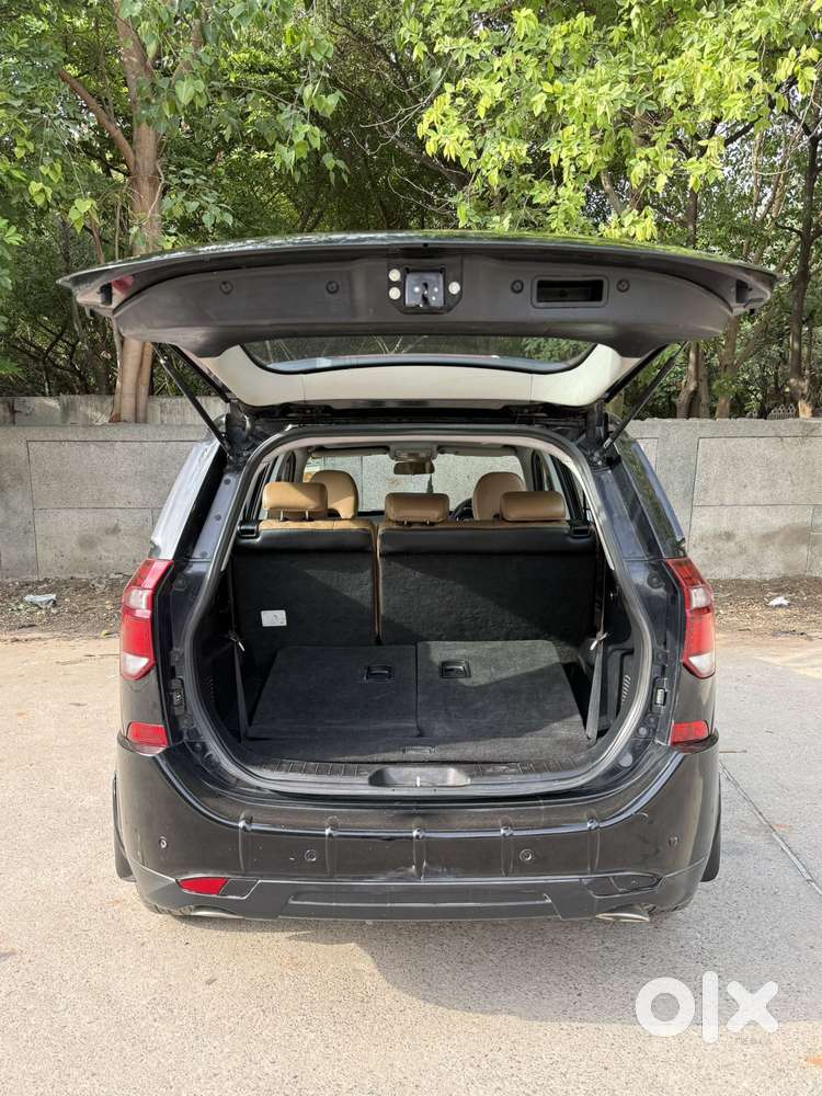 Mahindra Xuv500 W11 Option, 2020, Diesel