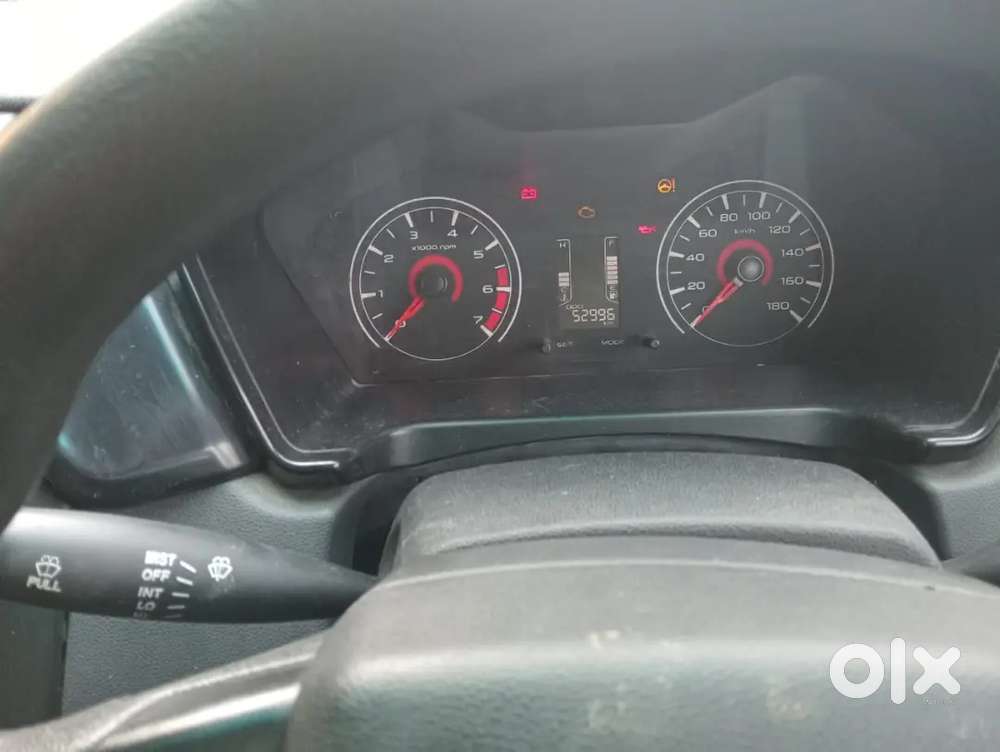 Sale Mahindra Kuv 100