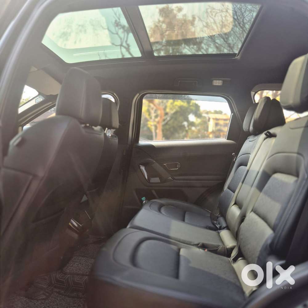 Tata Safari 2.0 Xz Plus Dark Edition, 2023, Diesel