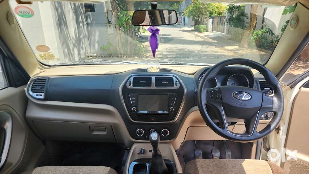 Mahindra Tuv 300 T10, 2020, Diesel