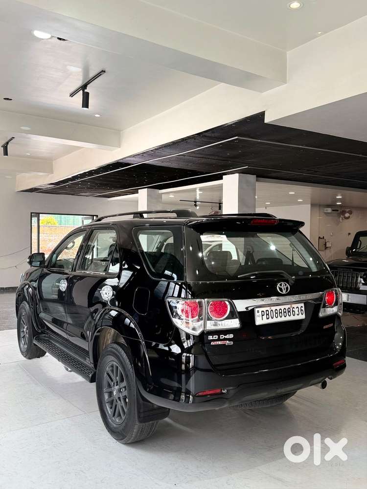 Toyota Fortuner 4x4 At 2.8 Diesel, 2015