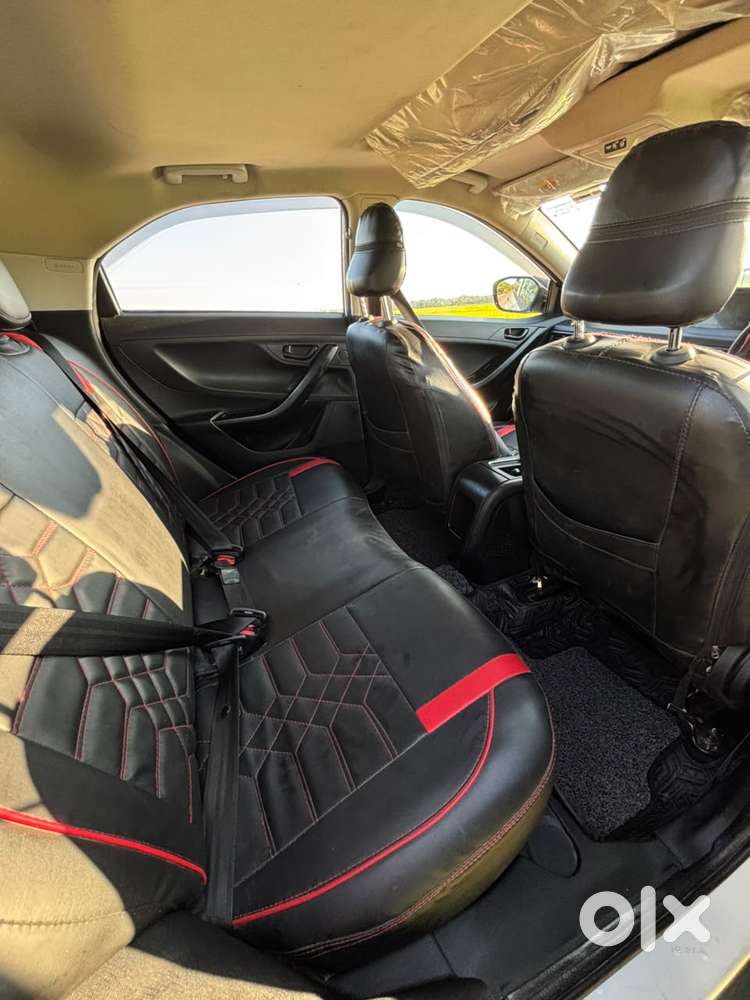 Tata Nexon Smart Plus S 1.2 Revotron Petrol 5 Mt, 2024, Petrol