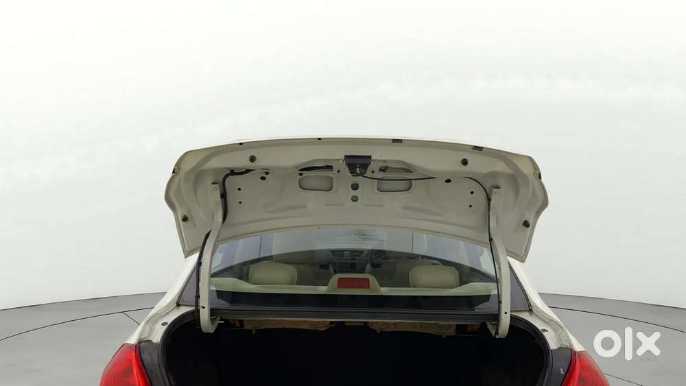 Maruti Suzuki Swift Dzire Vxi At, 2016, Petrol