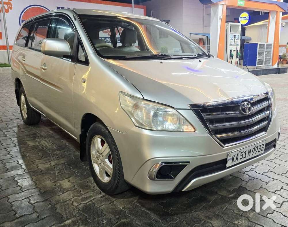 Toyota Innova 2.5 G (diesel) 8 Seater, 2005, Diesel