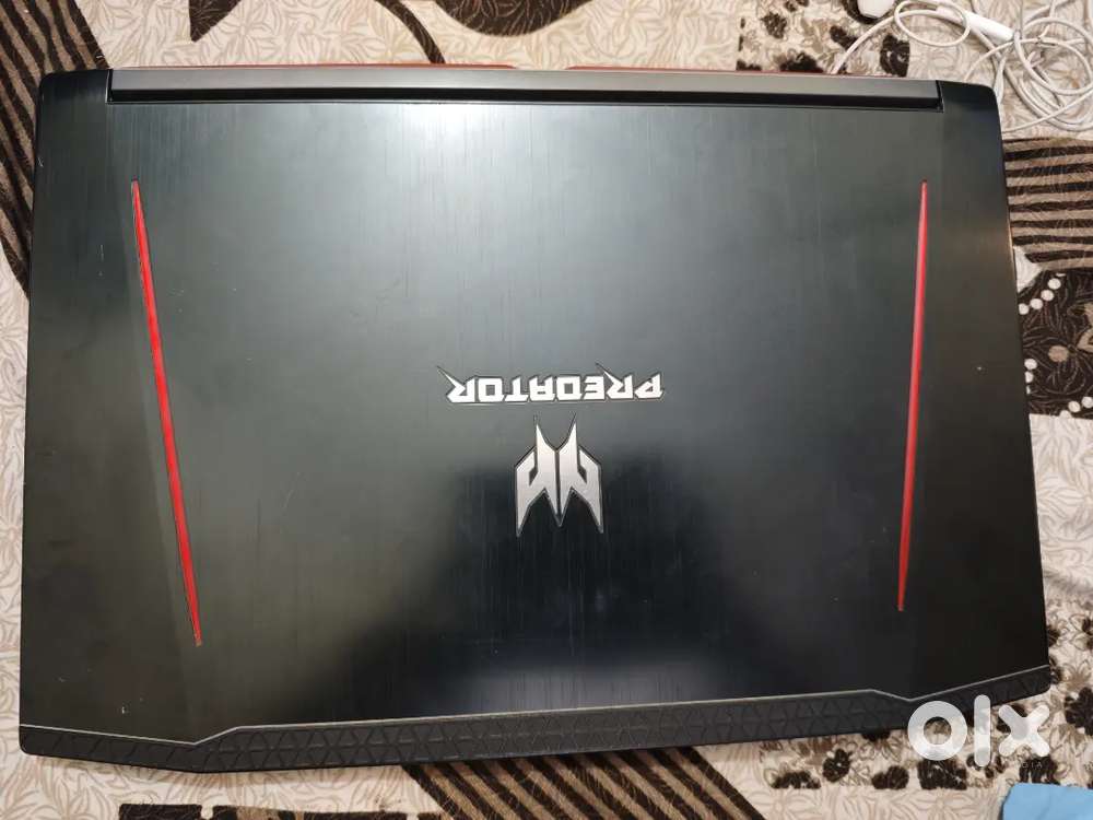 Acer PREDATOR HELIOS 300