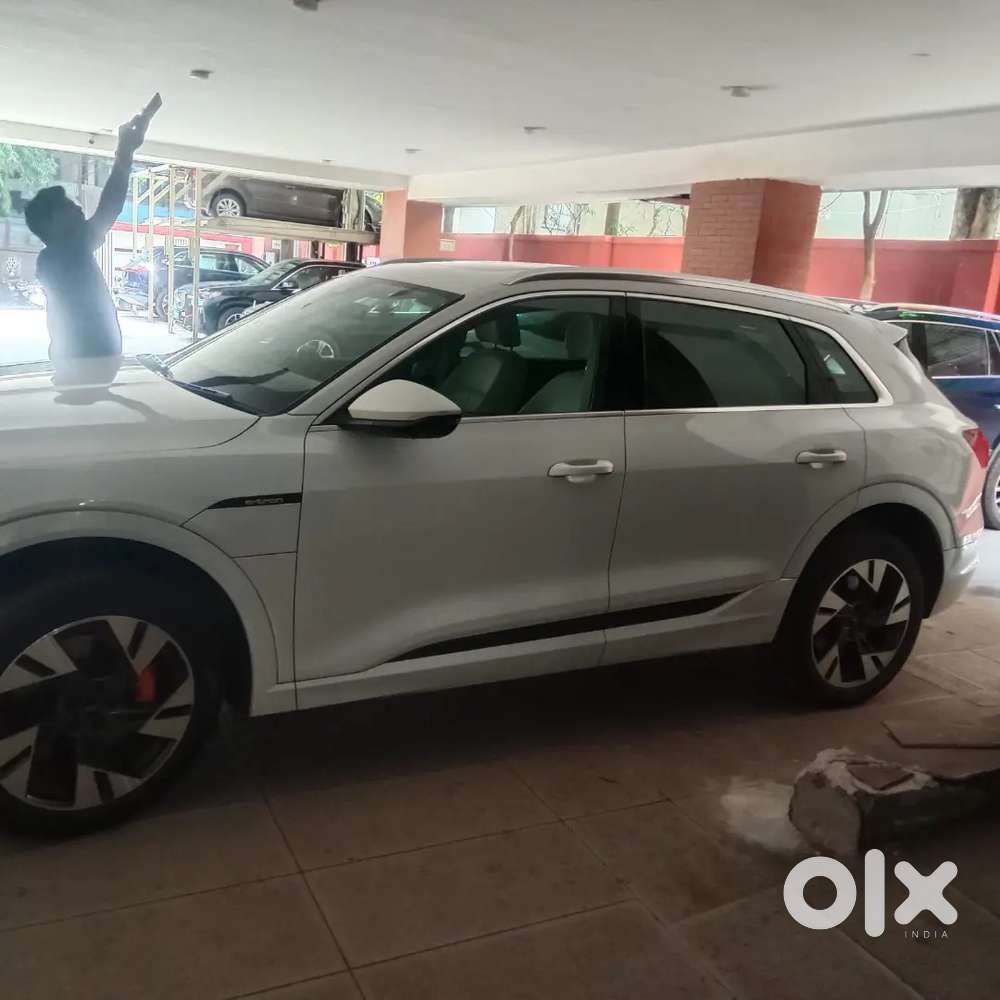 Audi E-tron 2022 Electric 56859 Km Driven