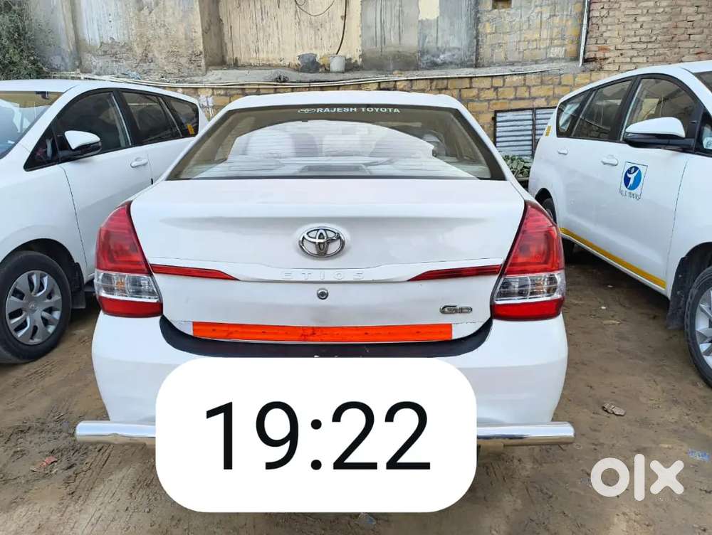 Toyota Etios 2018 Diesel 180000 Km Driven