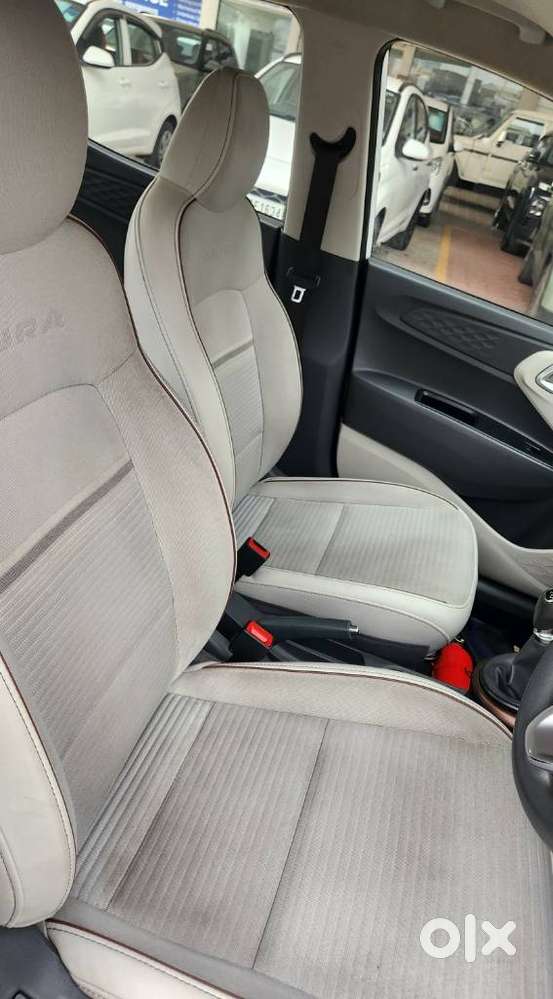 Hyundai Aura 1.2 Sx Cng, 2025, Cng & Hybrids