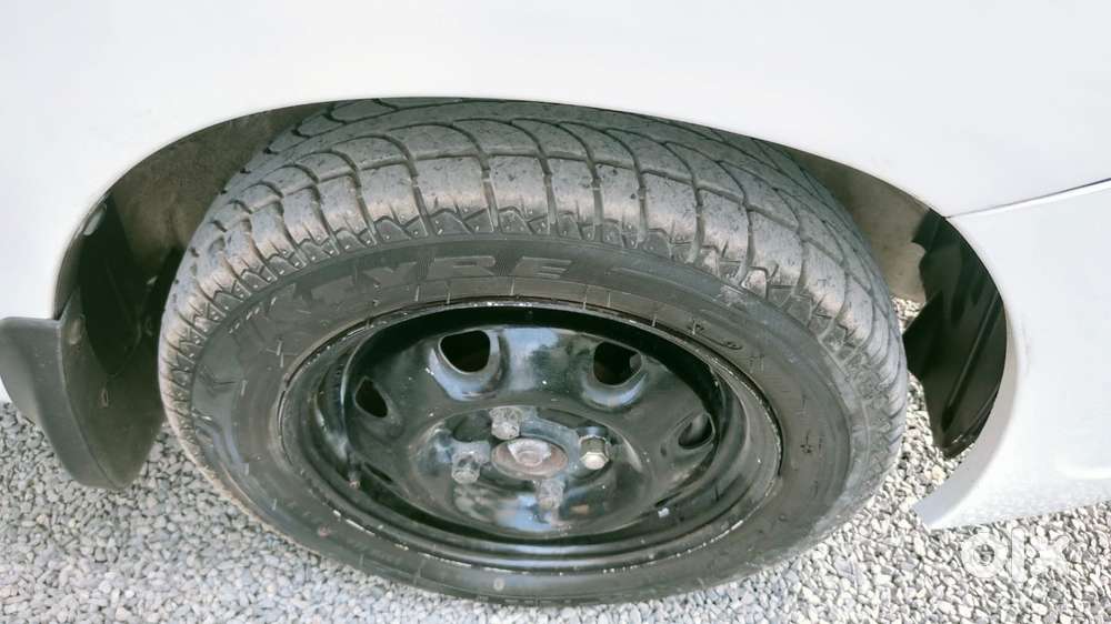 Maruti Suzuki Zen Estilo Lxi Bs Iv, 2010, Petrol