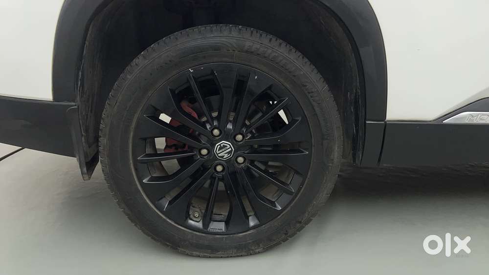 Mg Hector Plus 1.5 Sharp Turbo Cvt 6 Str, 2022, Petrol