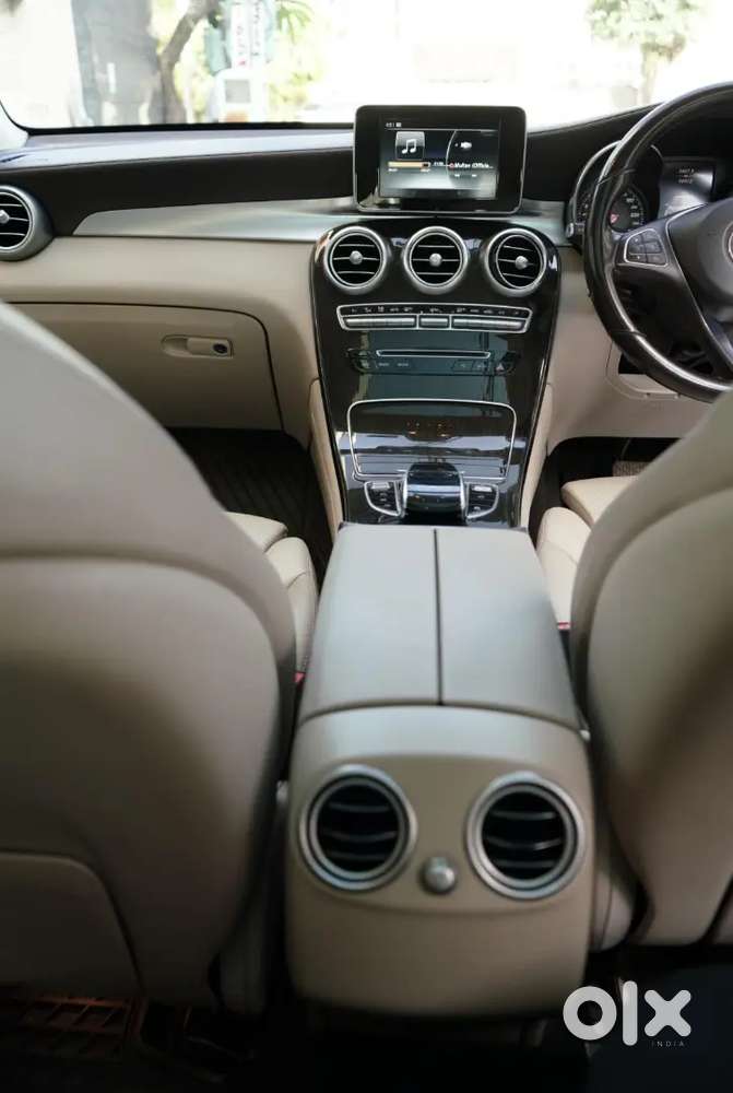 Mercedes Benz Glc 220 D 4 Matic Diesel 2018 Model