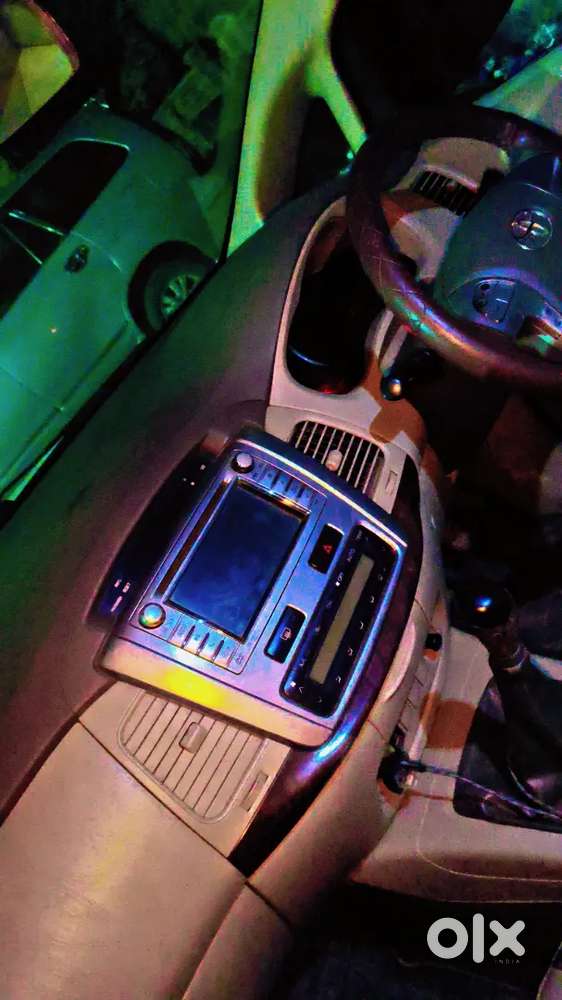 Toyota Innova 2013 Diesel 110000 Km Driven