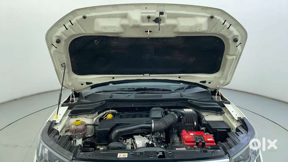 Mahindra Xuv300 W8 (o) 1.5 Diesel Amt, 2021, Diesel