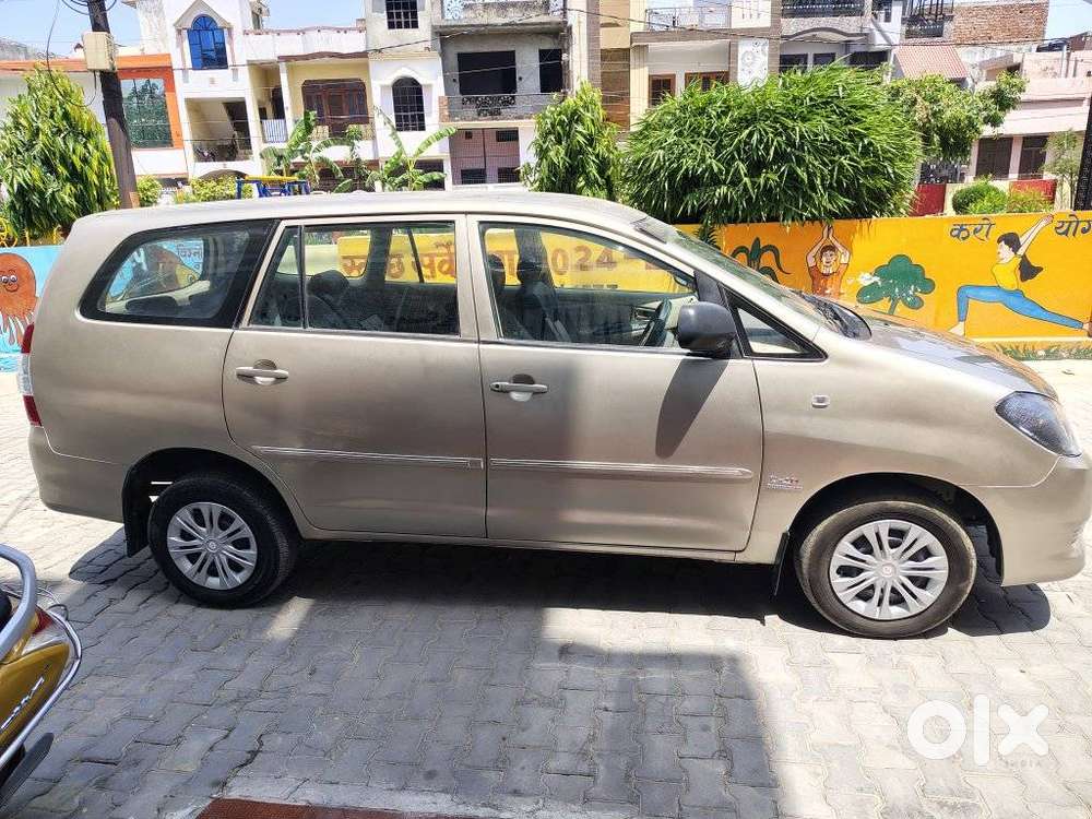 Toyota Innova 2004-2011 2.0 G (petrol) 8 Seater Bs Iv, 2009, Diesel