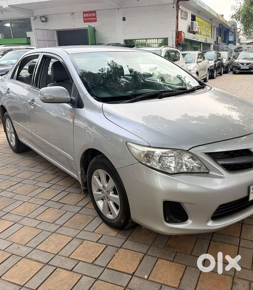 Toyota Corolla Altis 1.8g Limited, 2012, Diesel