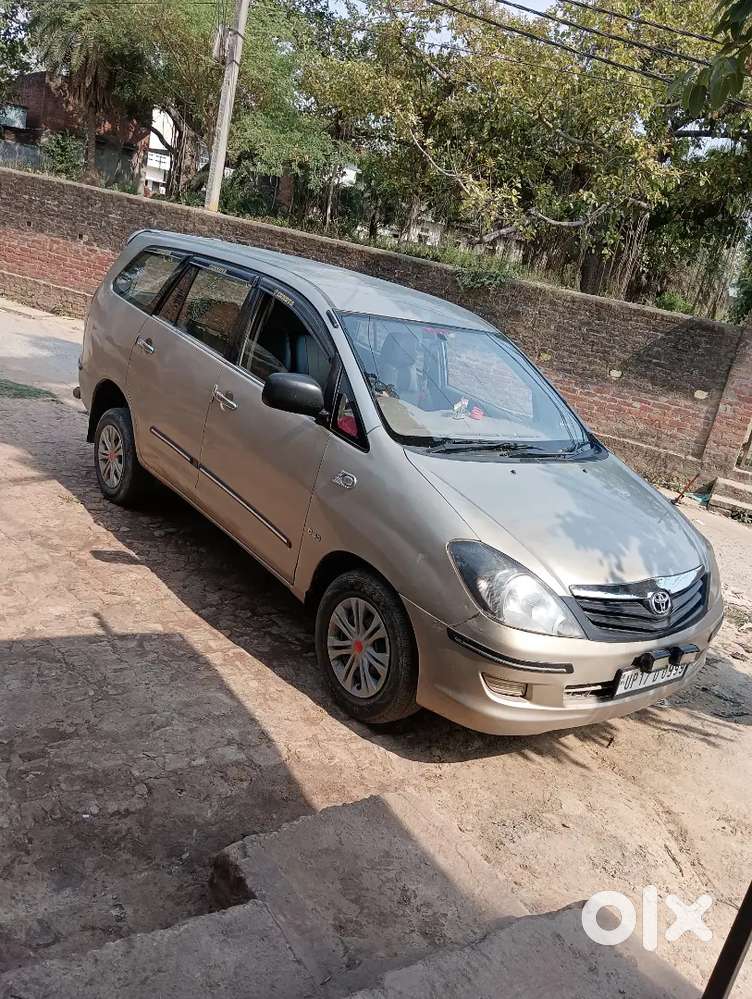 Toyota Innova 2008 Diesel 300000 Km Driven