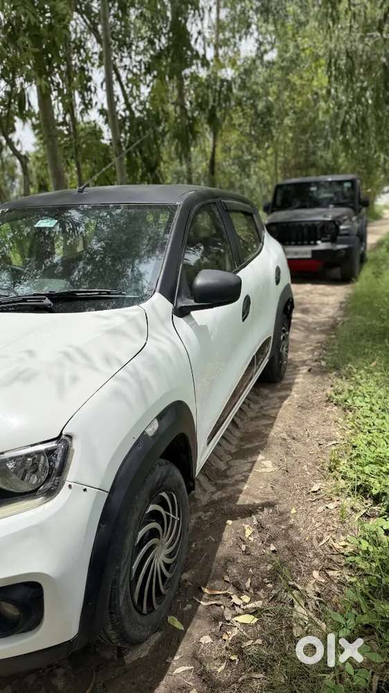 Kwid 17 Model 
New Tyres 
New Condition 
Insurance Hai
