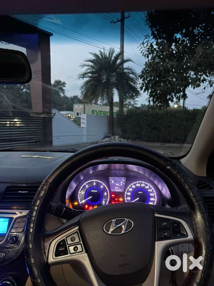 Hyundai Fluidic Verna 2013/14