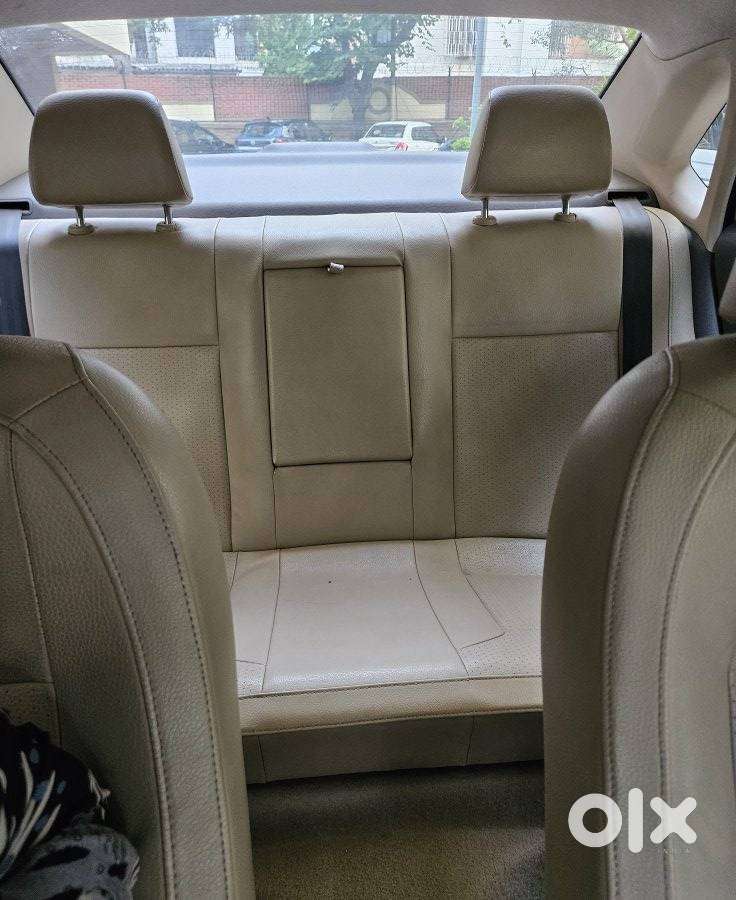 Volkswagen Vento 1.2 Tsi Highline At, 2016, Petrol