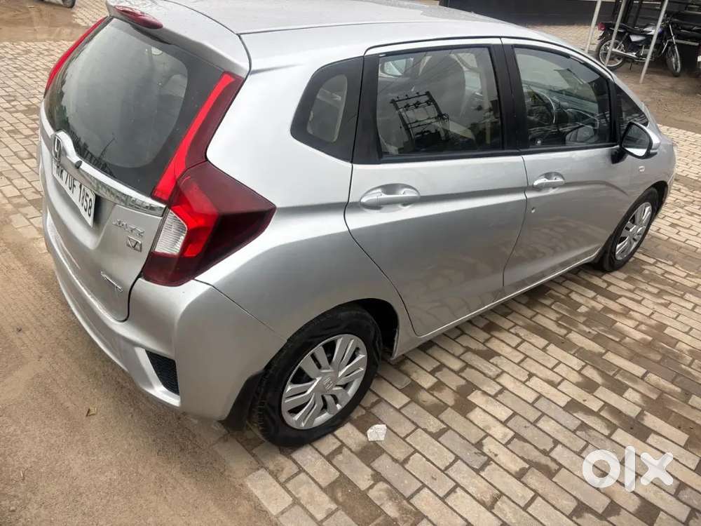 Honda Jazz 2016 Diesel Well Maintained