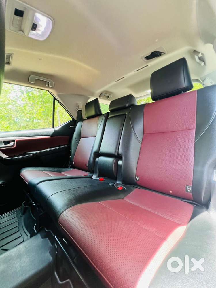 Toyota Fortuner Leader Edition (at), 2025, Diesel