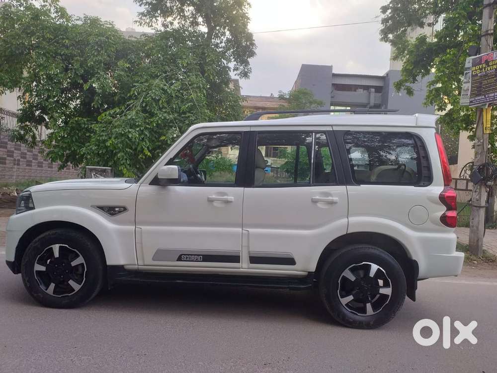 Mahindra Scorpio Classic 2.2 S 11 Mt 7 Str, 2023, Diesel