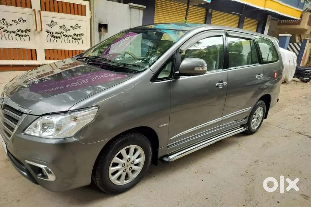 Toyota Innova 2.5 V 2014