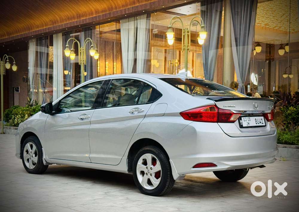 Honda City V Mt Sunroof, 2015, Diesel