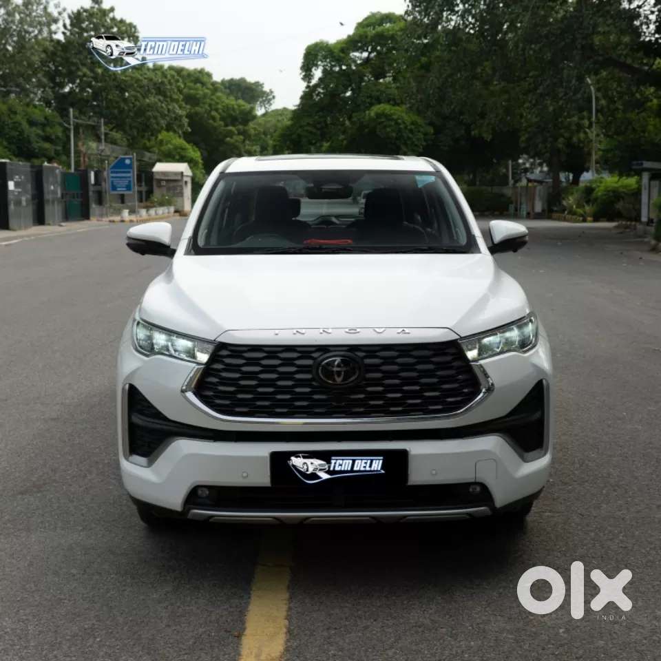 Toyota Innova Hycross 2.0 Zx Hybrid 7 Str, 2023, Petrol