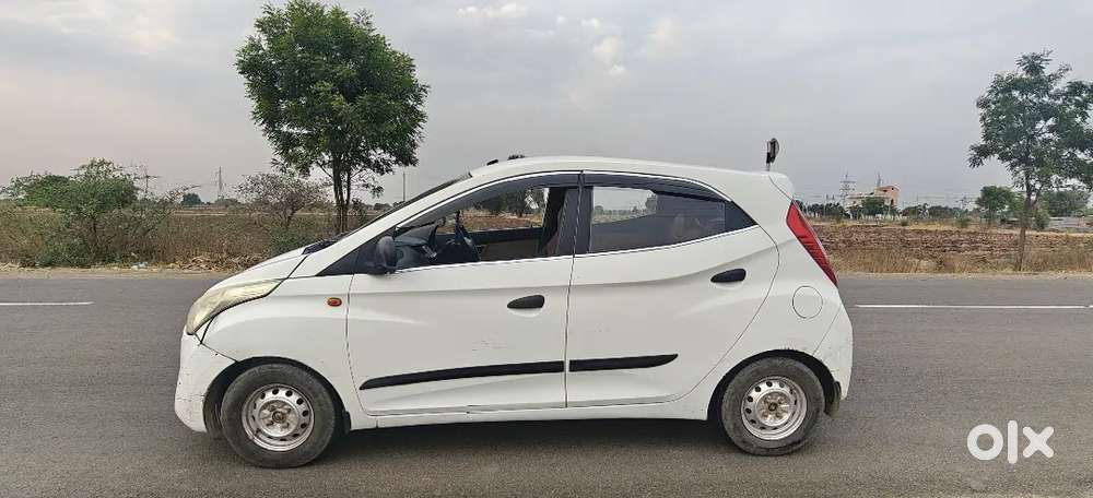 Hyundai Eon 2012 Cng & Hybrids 98000 Km Driven