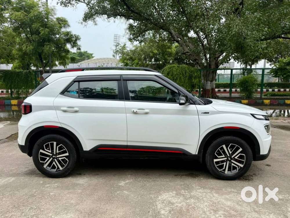 Hyundai Venue N Line N8 Dct, 2023, Petrol