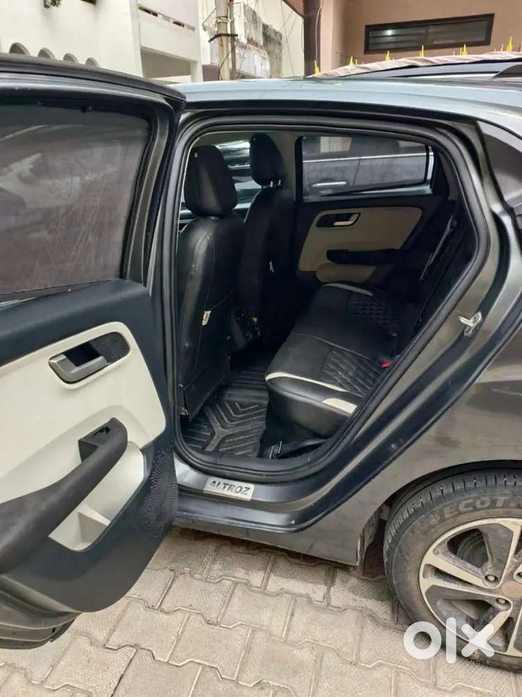 2023 Tata Altroz Xz+ Os Sunroof Icng Top Model Manual