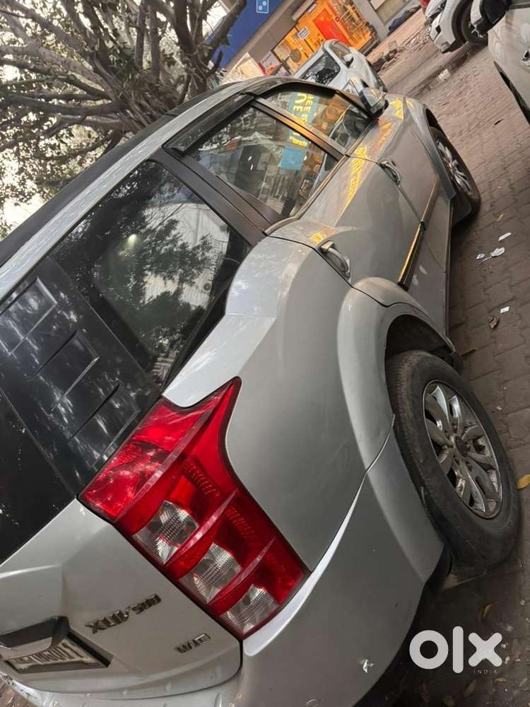 Mahindra Xuv500 2015 Diesel Well Maintained