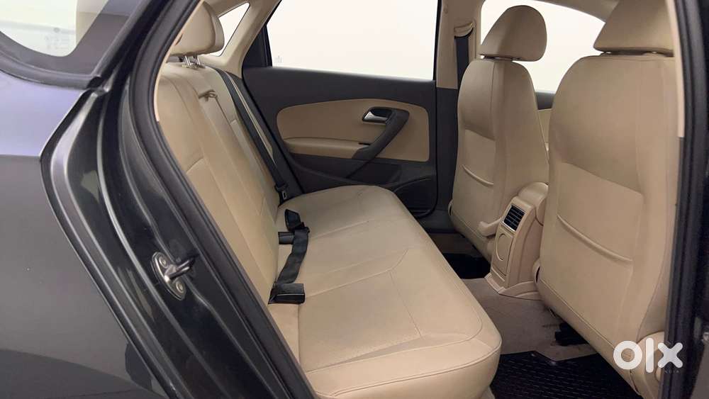 Volkswagen Vento Petrol Highline, 2016, Petrol
