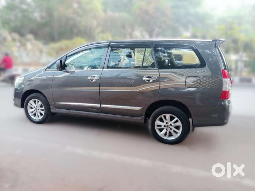 Maruti Suzuki Swift Dzire Vxi(o) Mt, 2019, Petrol