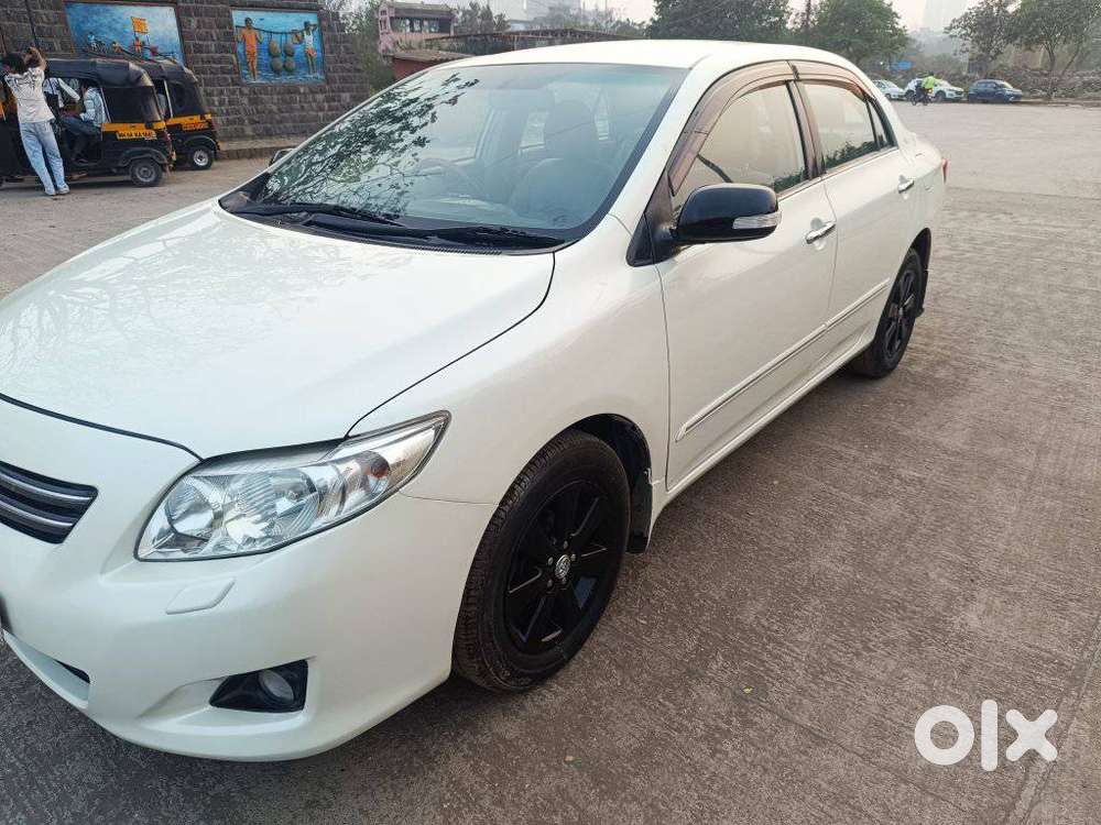 Toyota Corolla Altis G Hv At, 2011, Petrol
