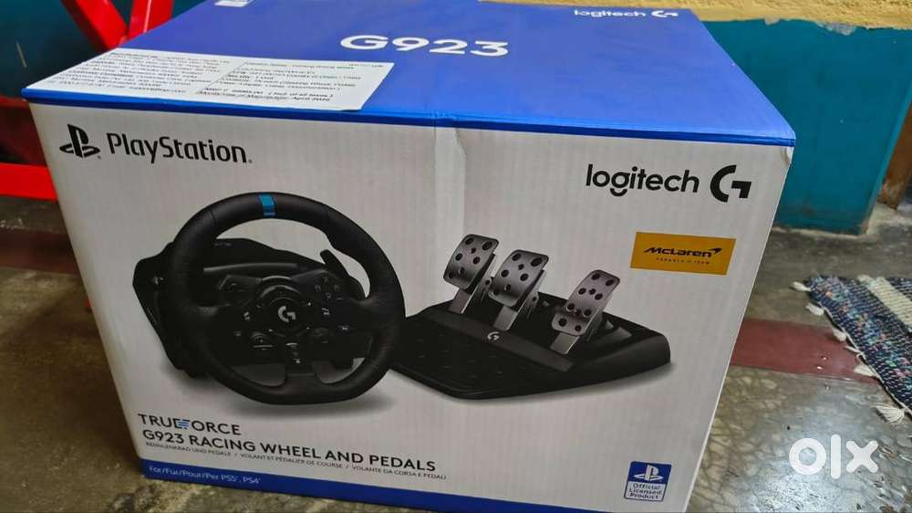 Logitech G923 TRUEFORCE Racing Wheel