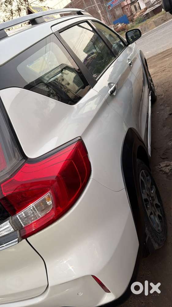 Maruti Suzuki Xl6, 2022