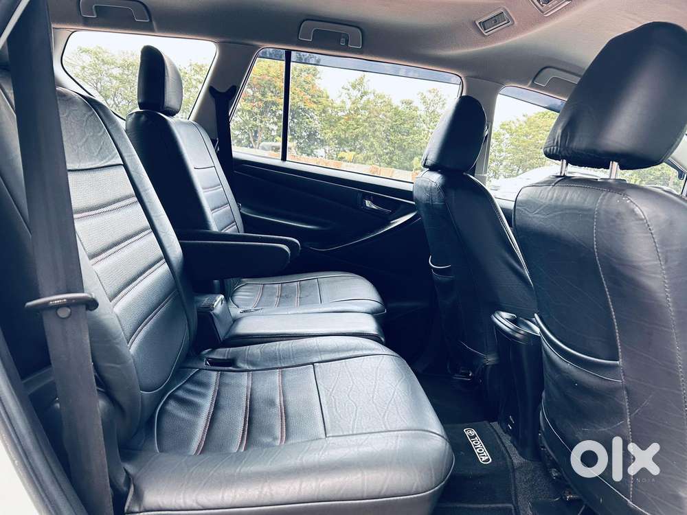 Toyota Innova Crysta 2.4 G Plus Mt 7 Str, 2021, Diesel